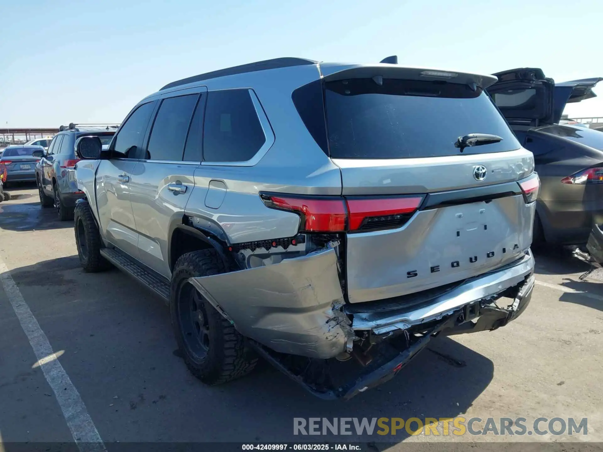 17 Photograph of a damaged car 7SVAAABA0SX062947 TOYOTA SEQUOIA 2025