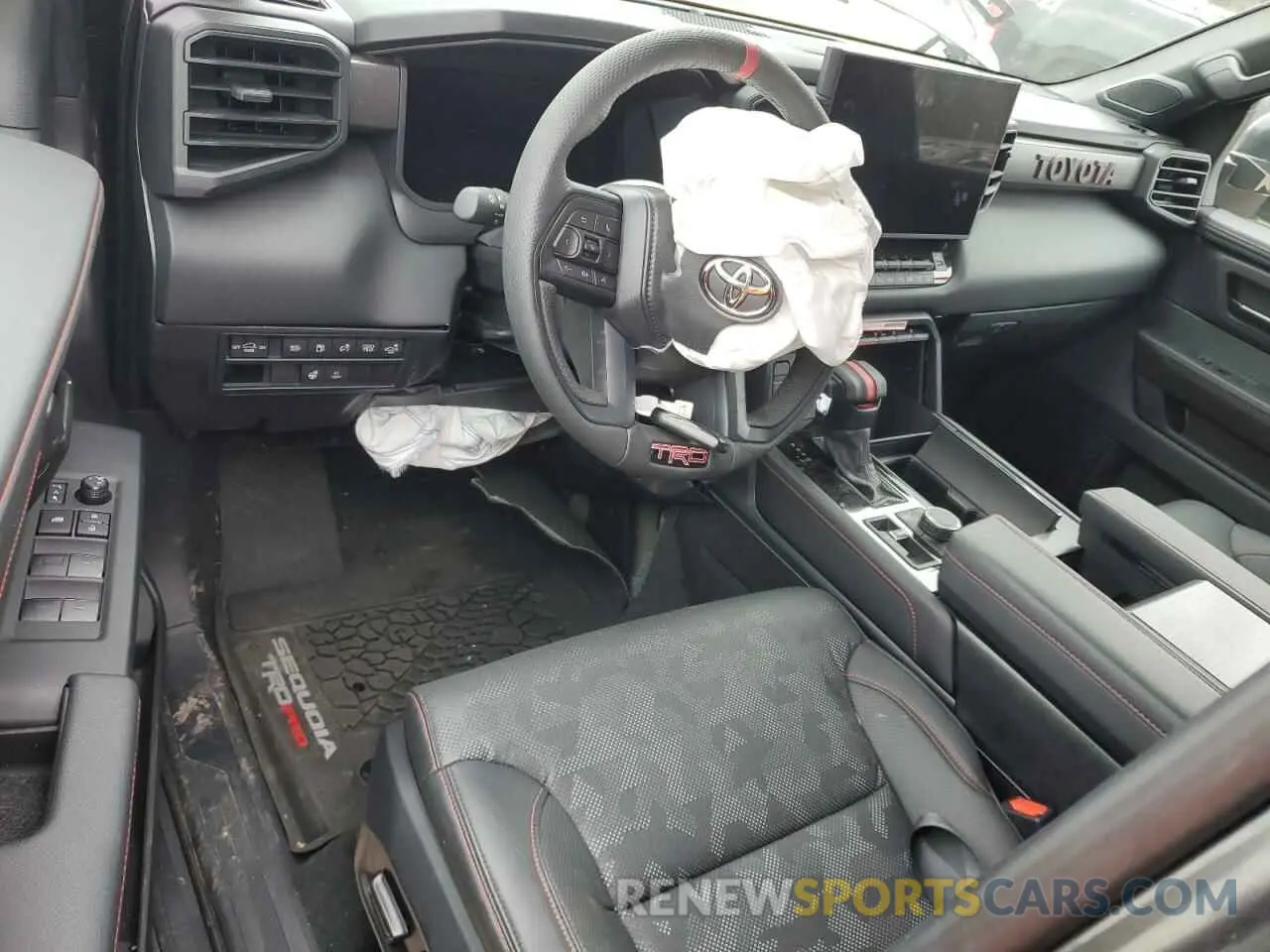 8 Photograph of a damaged car 7SVAAABA6SX050186 TOYOTA SEQUOIA 2025