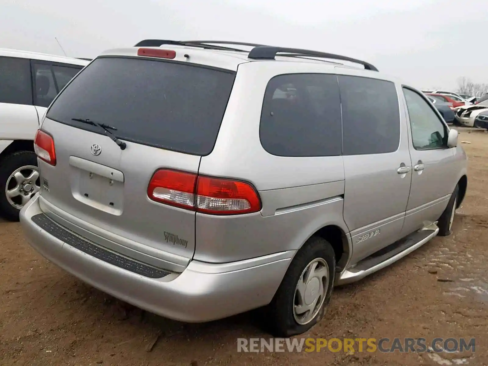 4 Photograph of a damaged car 4T3ZF13C62U484384 TOYOTA SIENNA 2019