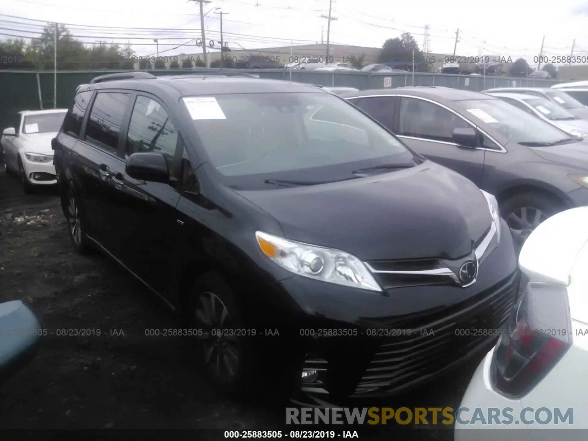 1 Photograph of a damaged car 5TDDZ3DC0KS224737 TOYOTA SIENNA 2019