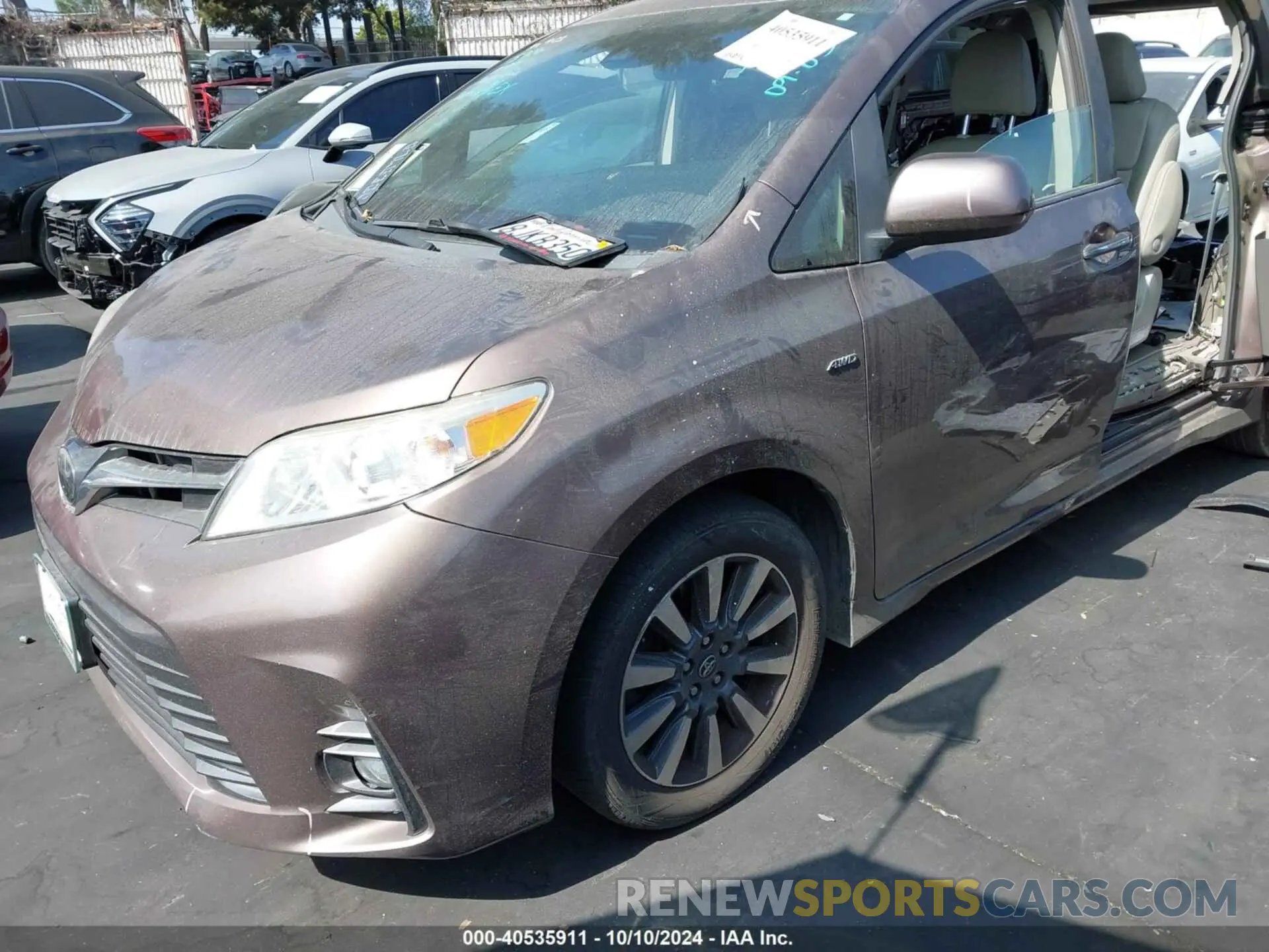 2 Photograph of a damaged car 5TDDZ3DC2KS210225 TOYOTA SIENNA 2019
