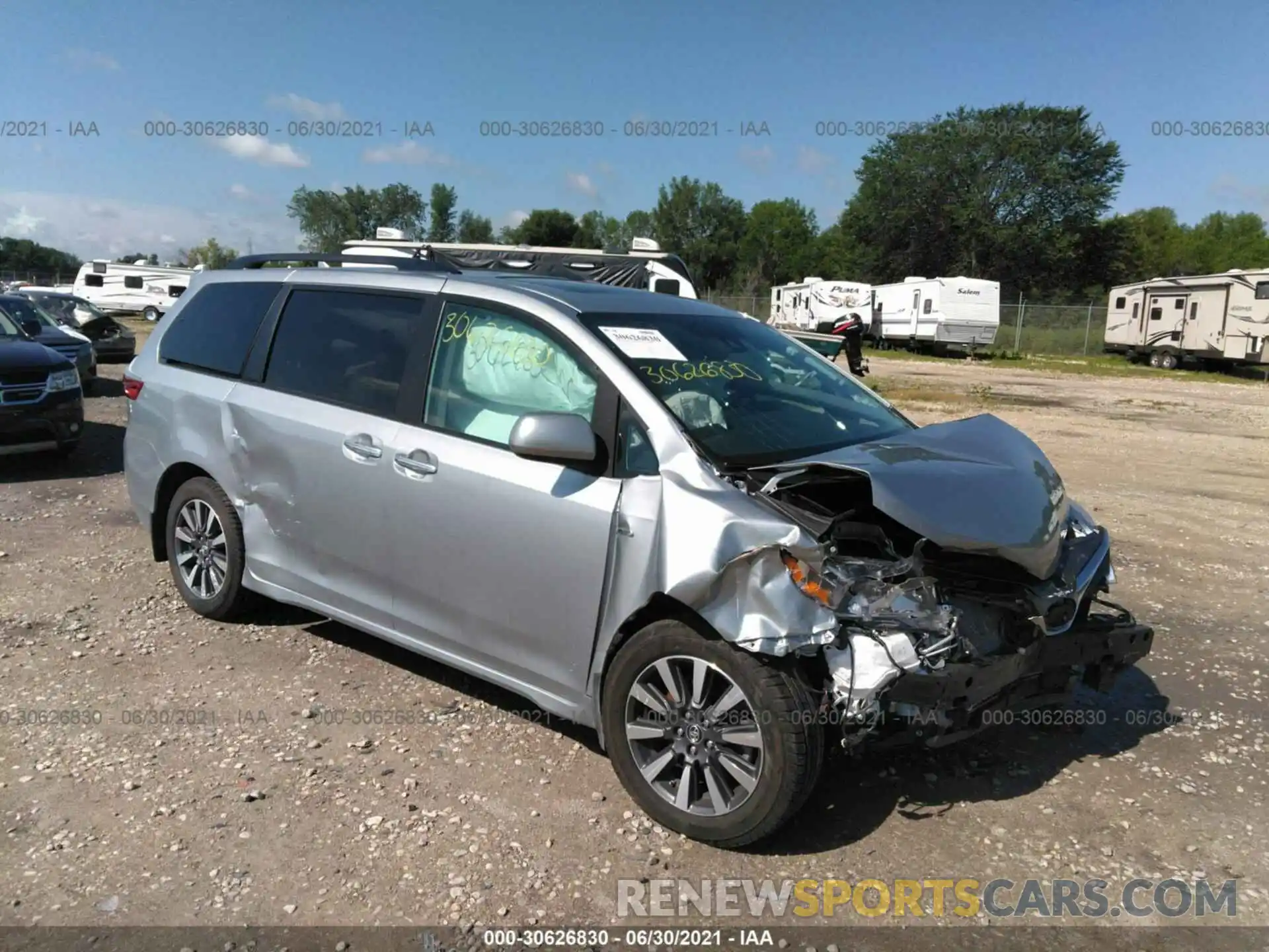 1 Photograph of a damaged car 5TDDZ3DC5KS218545 TOYOTA SIENNA 2019