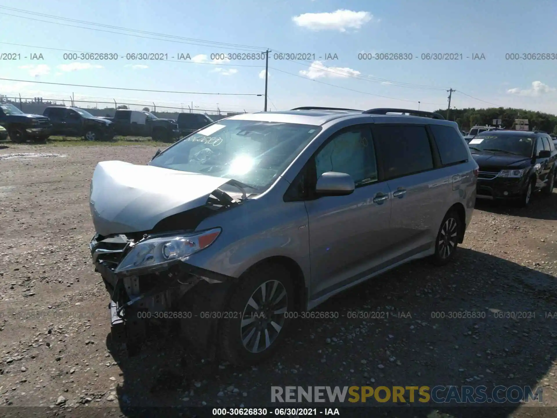 2 Photograph of a damaged car 5TDDZ3DC5KS218545 TOYOTA SIENNA 2019