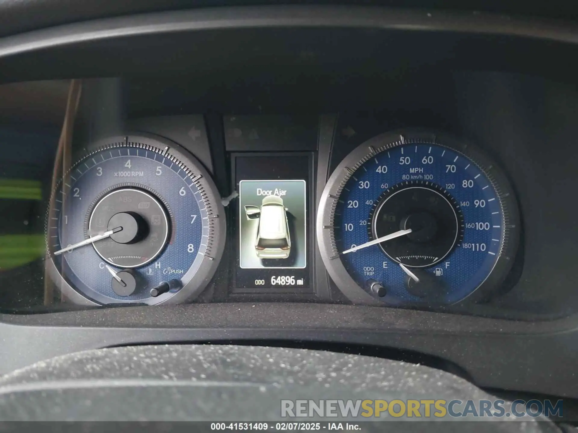 7 Photograph of a damaged car 5TDDZ3DC6KS214553 TOYOTA SIENNA 2019