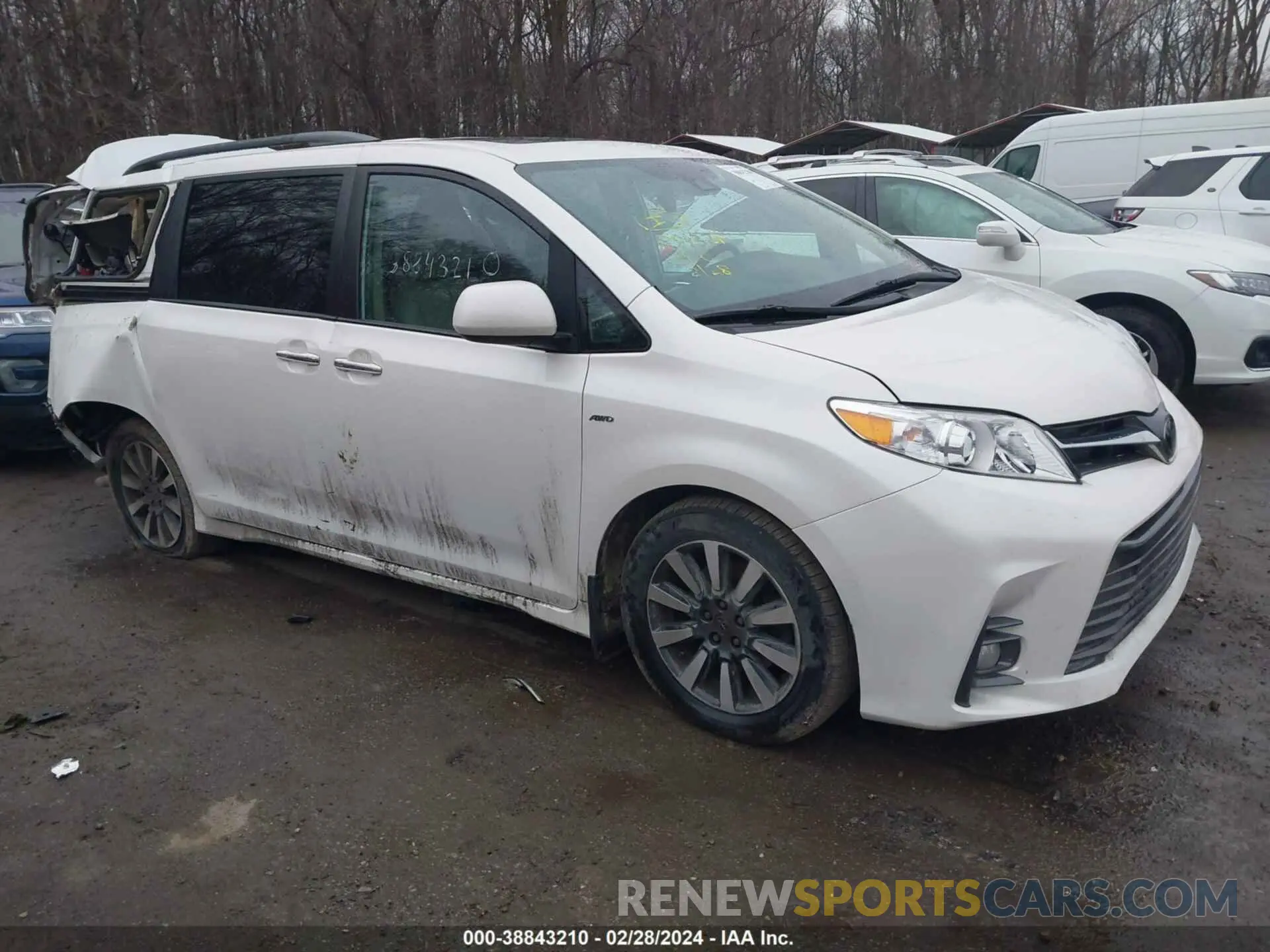 1 Photograph of a damaged car 5TDDZ3DC7KS212438 TOYOTA SIENNA 2019