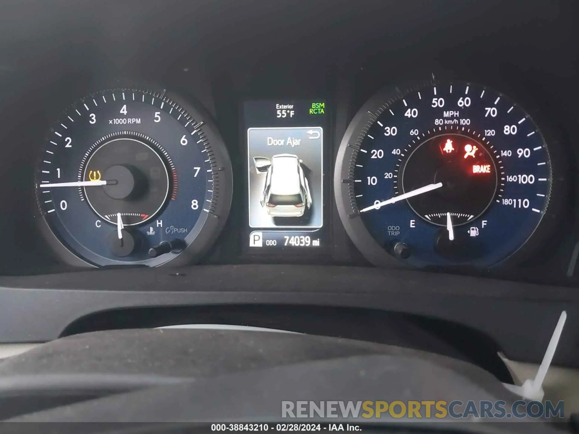 7 Photograph of a damaged car 5TDDZ3DC7KS212438 TOYOTA SIENNA 2019