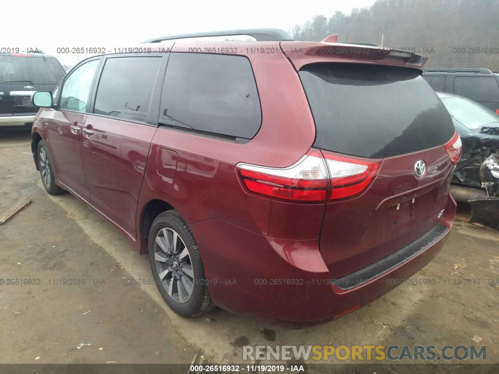 3 Photograph of a damaged car 5TDDZ3DC7KS219793 TOYOTA SIENNA 2019