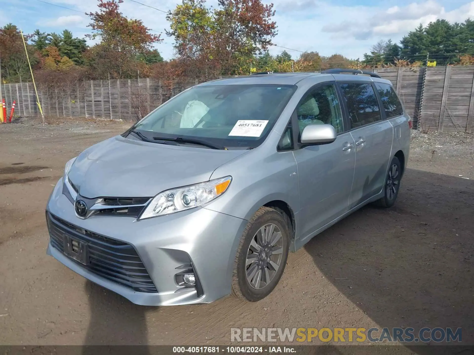 2 Photograph of a damaged car 5TDDZ3DC7KS227408 TOYOTA SIENNA 2019