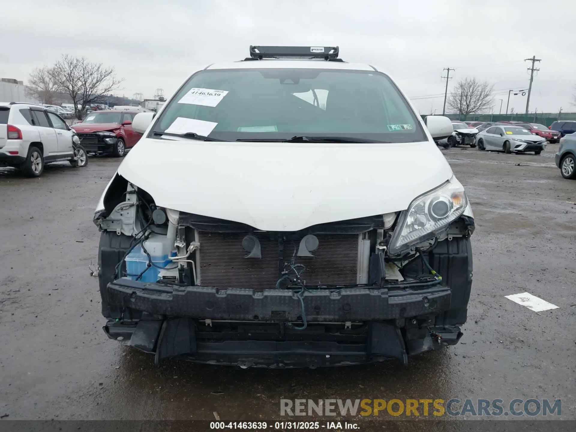 6 Photograph of a damaged car 5TDDZ3DC8KS215123 TOYOTA SIENNA 2019