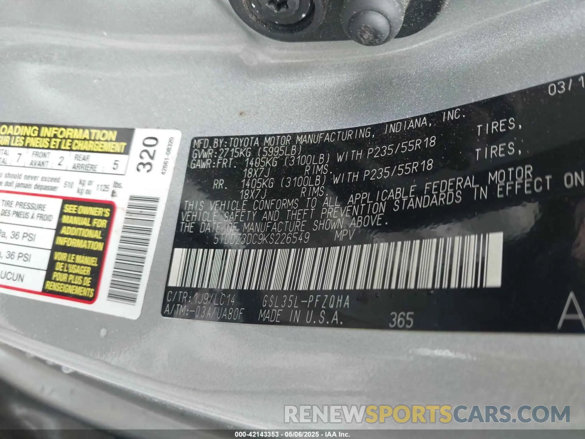 9 Photograph of a damaged car 5TDDZ3DC9KS226549 TOYOTA SIENNA 2019