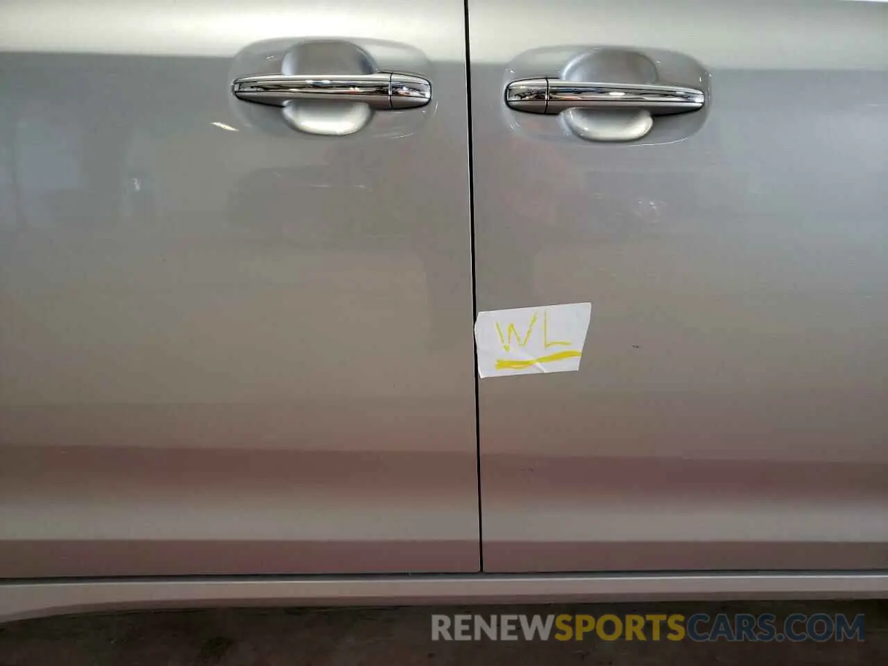 13 Photograph of a damaged car 5TDEZ3DC3KS221691 TOYOTA SIENNA 2019
