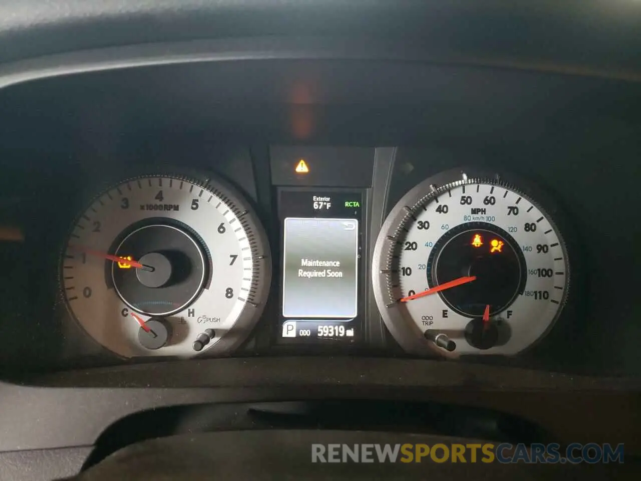 9 Photograph of a damaged car 5TDEZ3DC3KS221691 TOYOTA SIENNA 2019