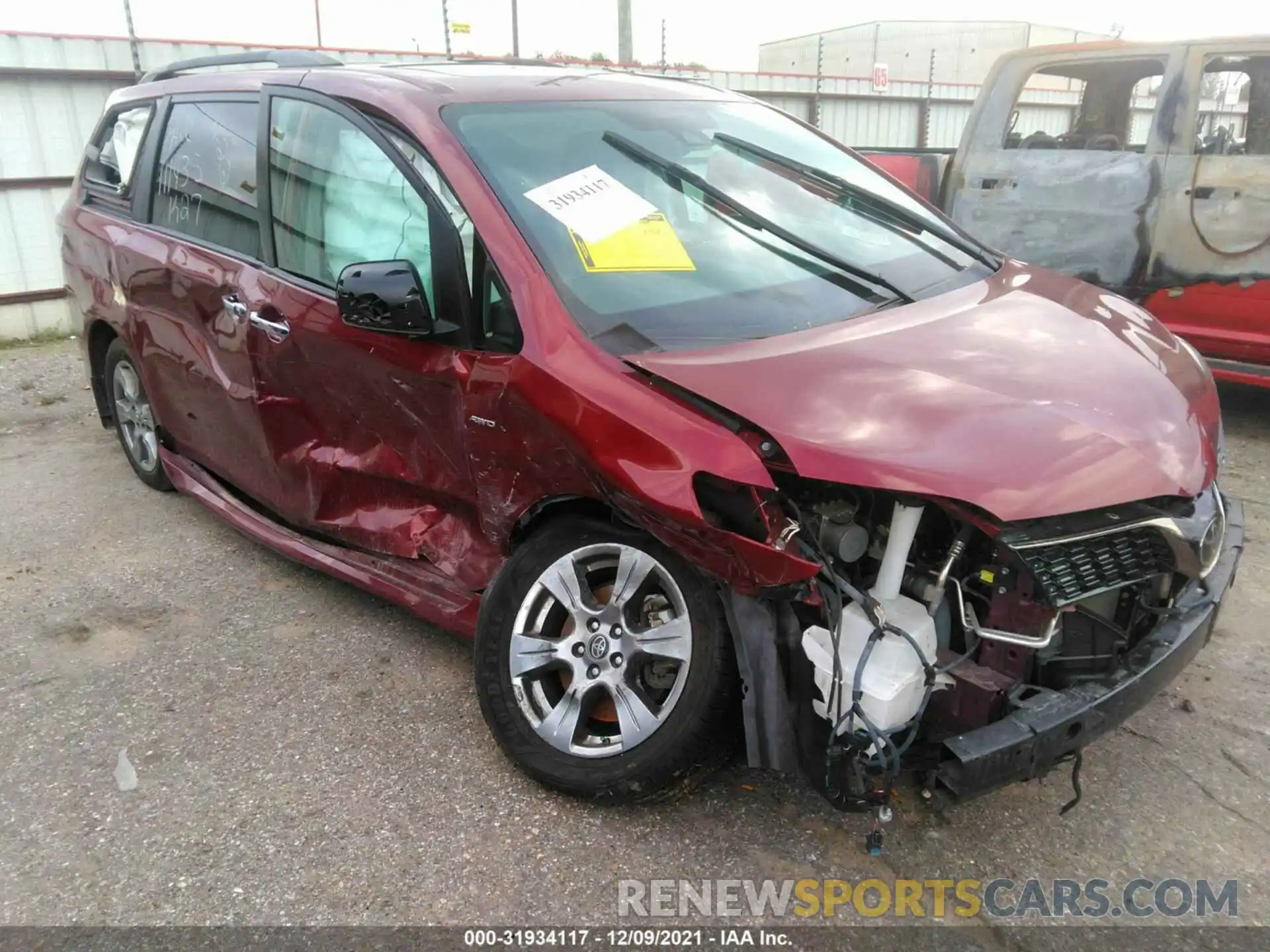 6 Photograph of a damaged car 5TDEZ3DC6KS216159 TOYOTA SIENNA 2019