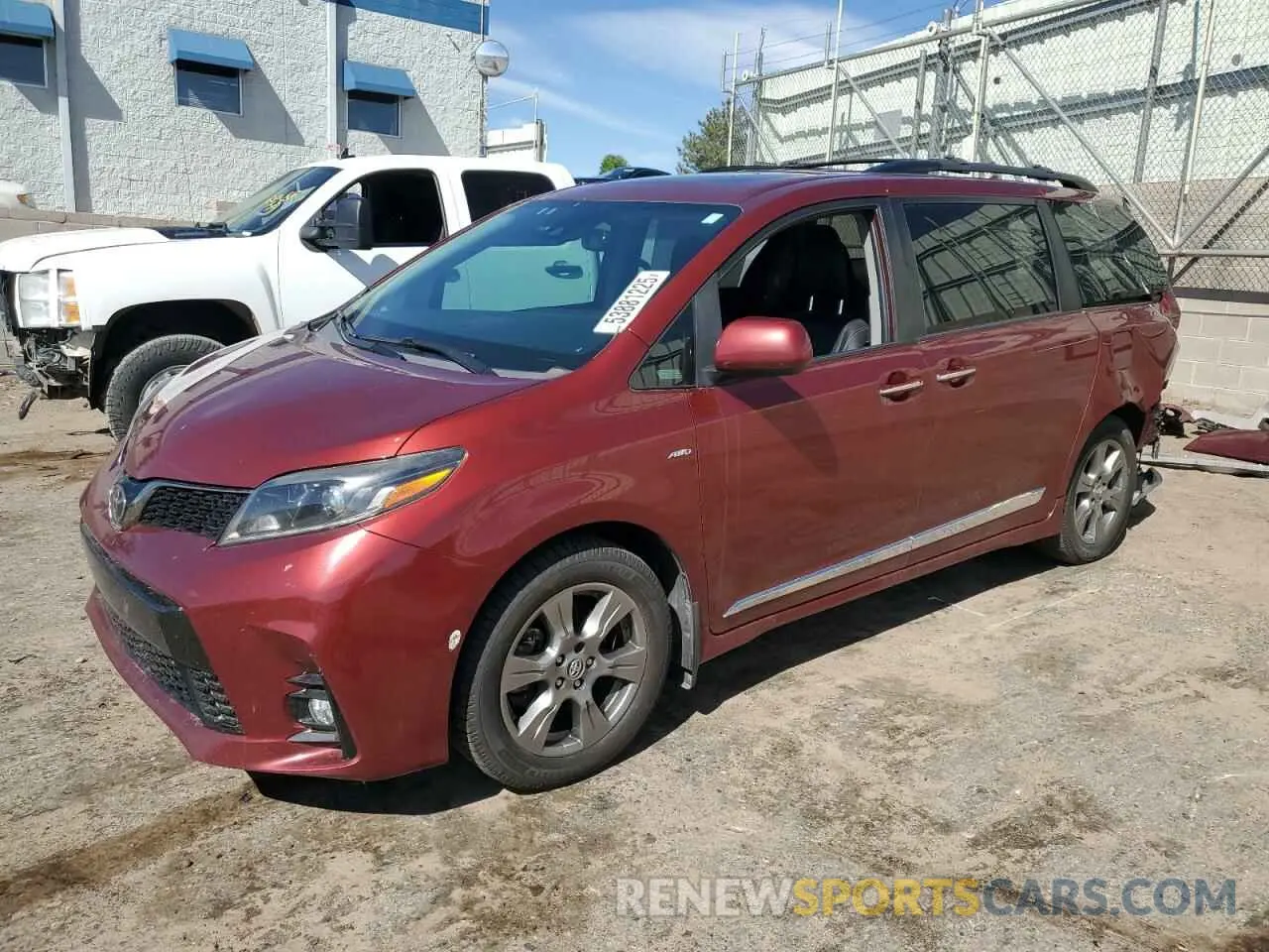 1 Photograph of a damaged car 5TDEZ3DC6KS219708 TOYOTA SIENNA 2019
