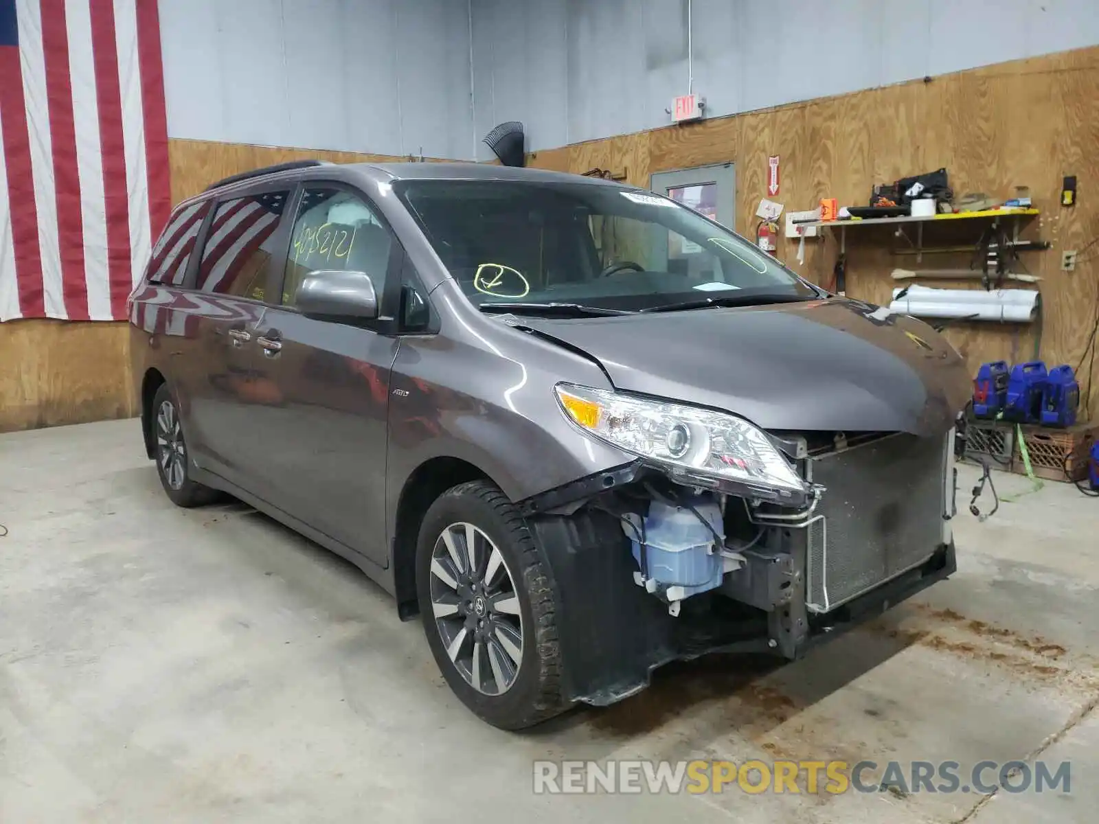 1 Photograph of a damaged car 5TDJZ3DC1KS219985 TOYOTA SIENNA 2019