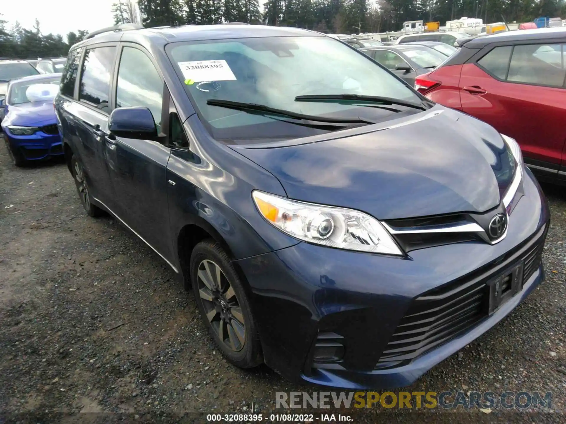 1 Photograph of a damaged car 5TDJZ3DC6KS209968 TOYOTA SIENNA 2019