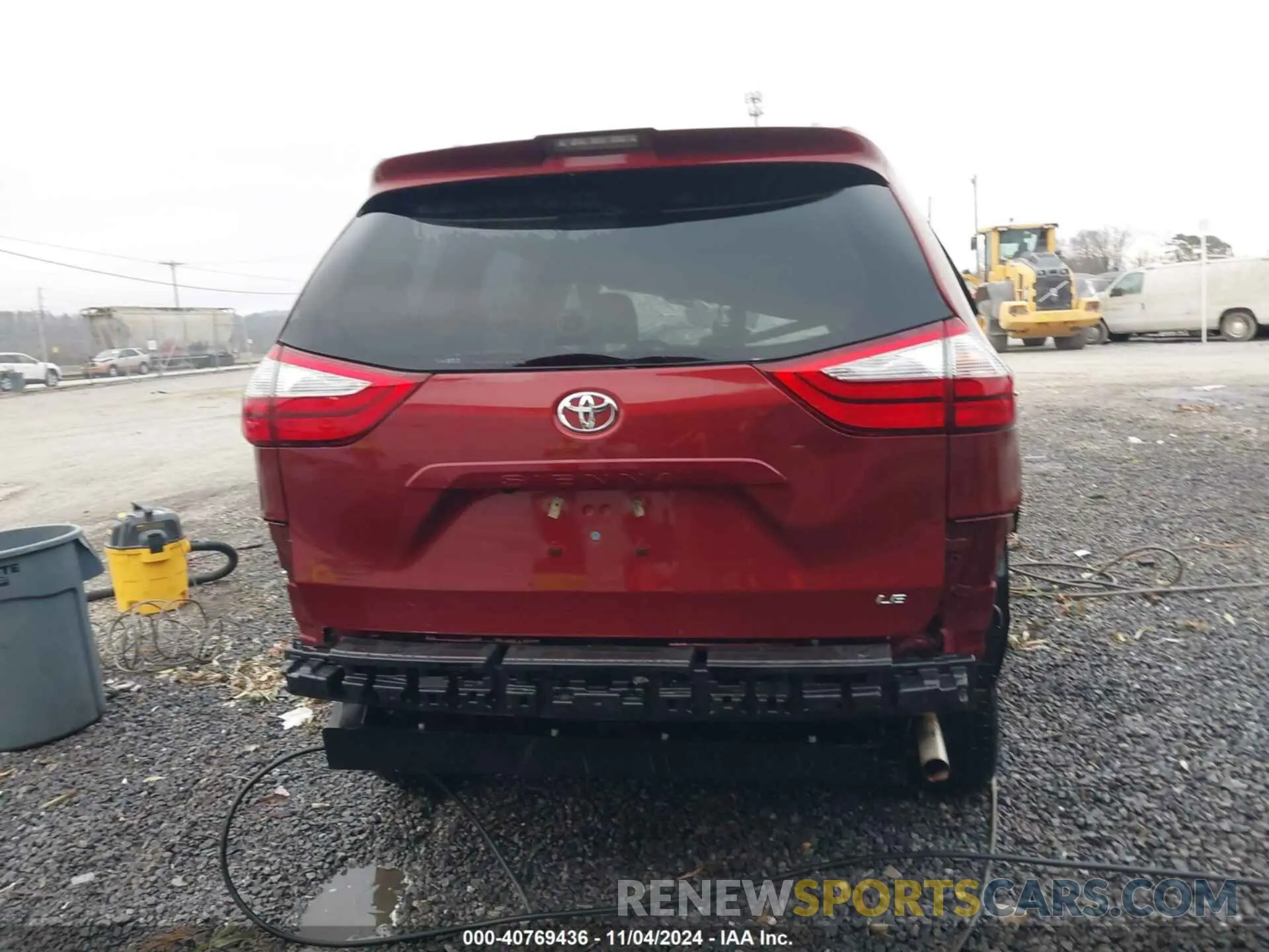 13 Photograph of a damaged car 5TDKZ3DC2KS012302 TOYOTA SIENNA 2019