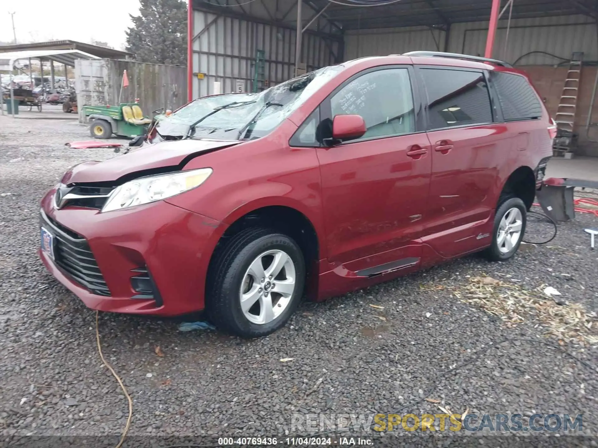 2 Photograph of a damaged car 5TDKZ3DC2KS012302 TOYOTA SIENNA 2019
