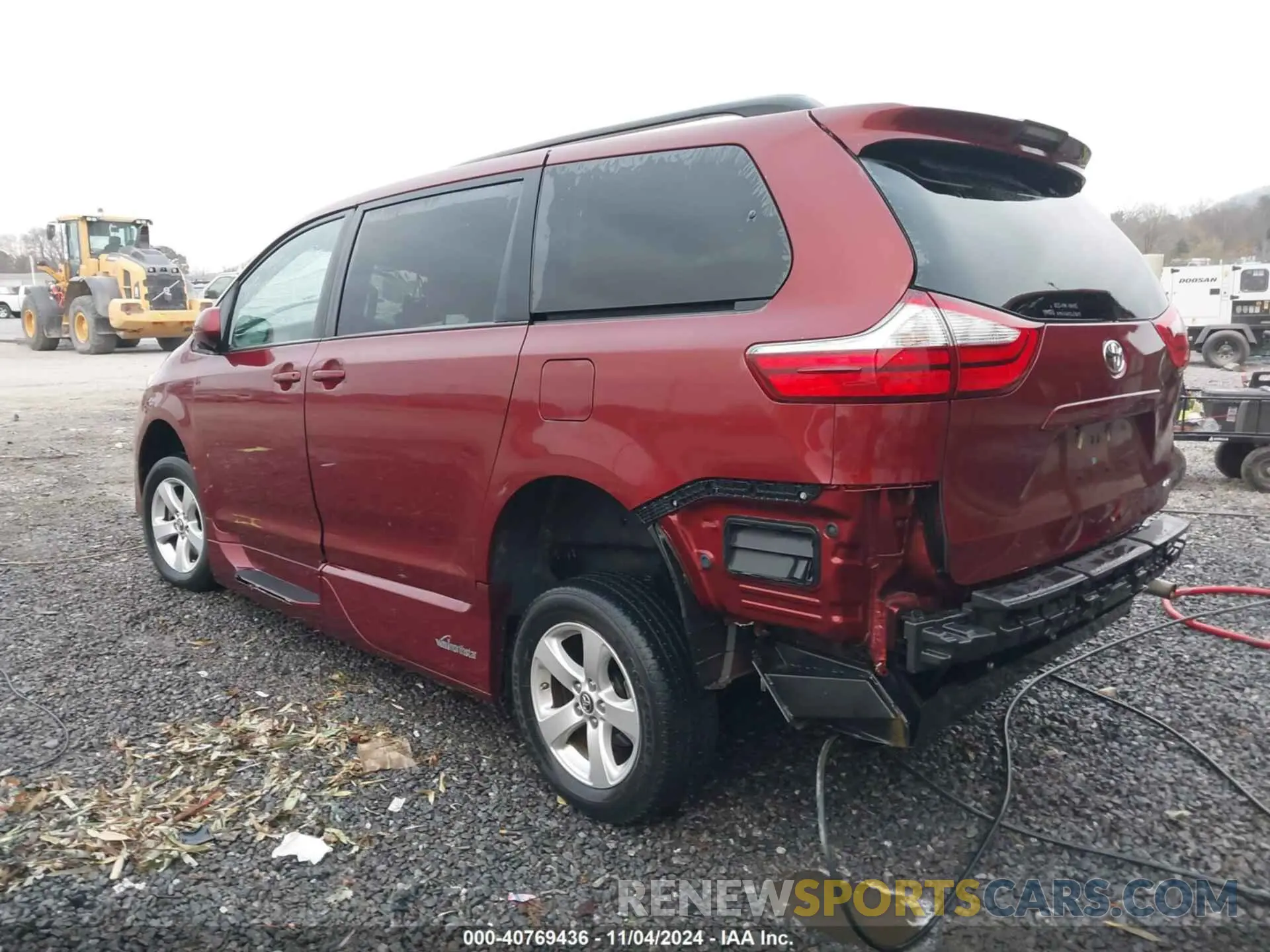 3 Photograph of a damaged car 5TDKZ3DC2KS012302 TOYOTA SIENNA 2019