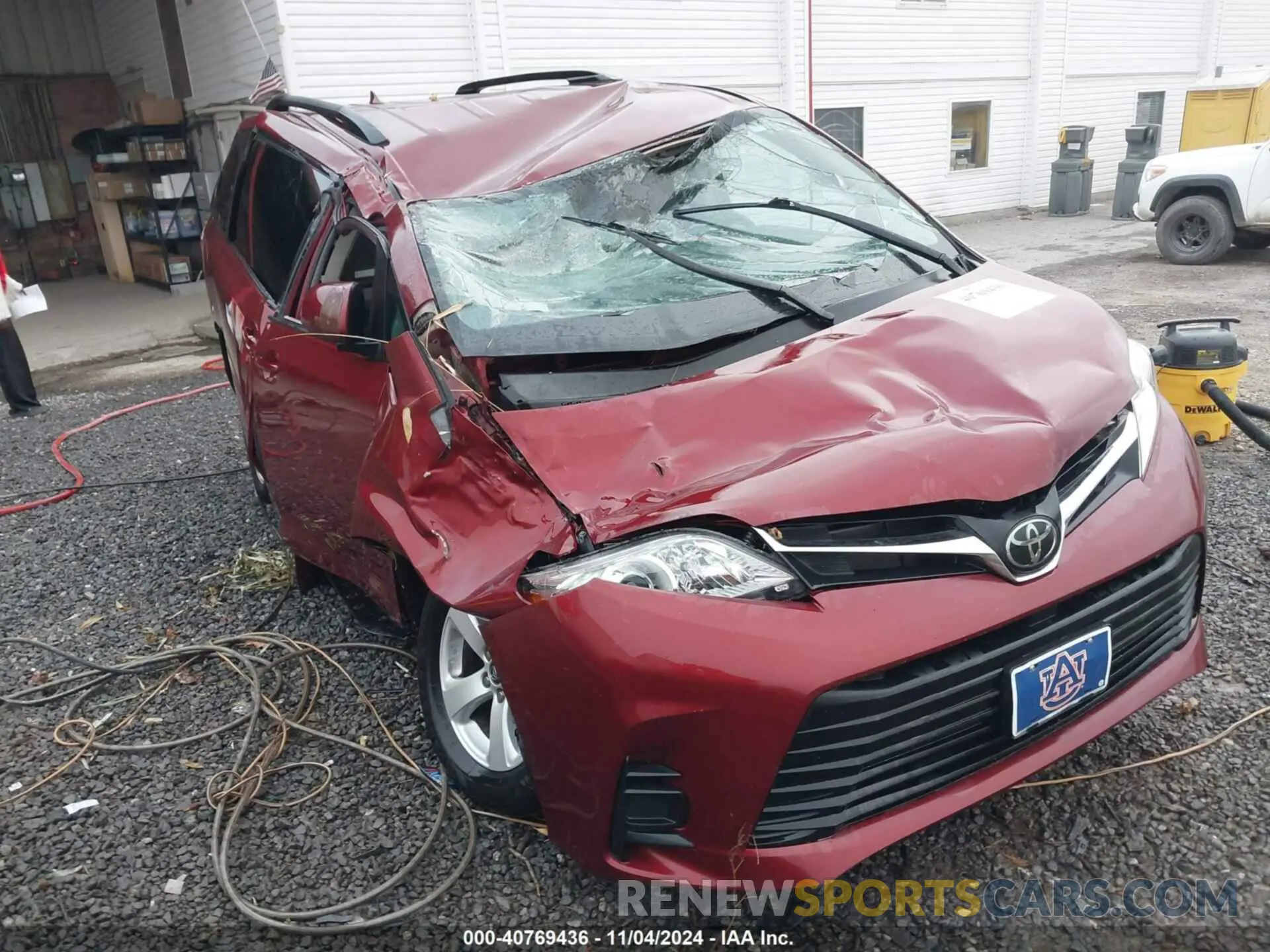6 Photograph of a damaged car 5TDKZ3DC2KS012302 TOYOTA SIENNA 2019