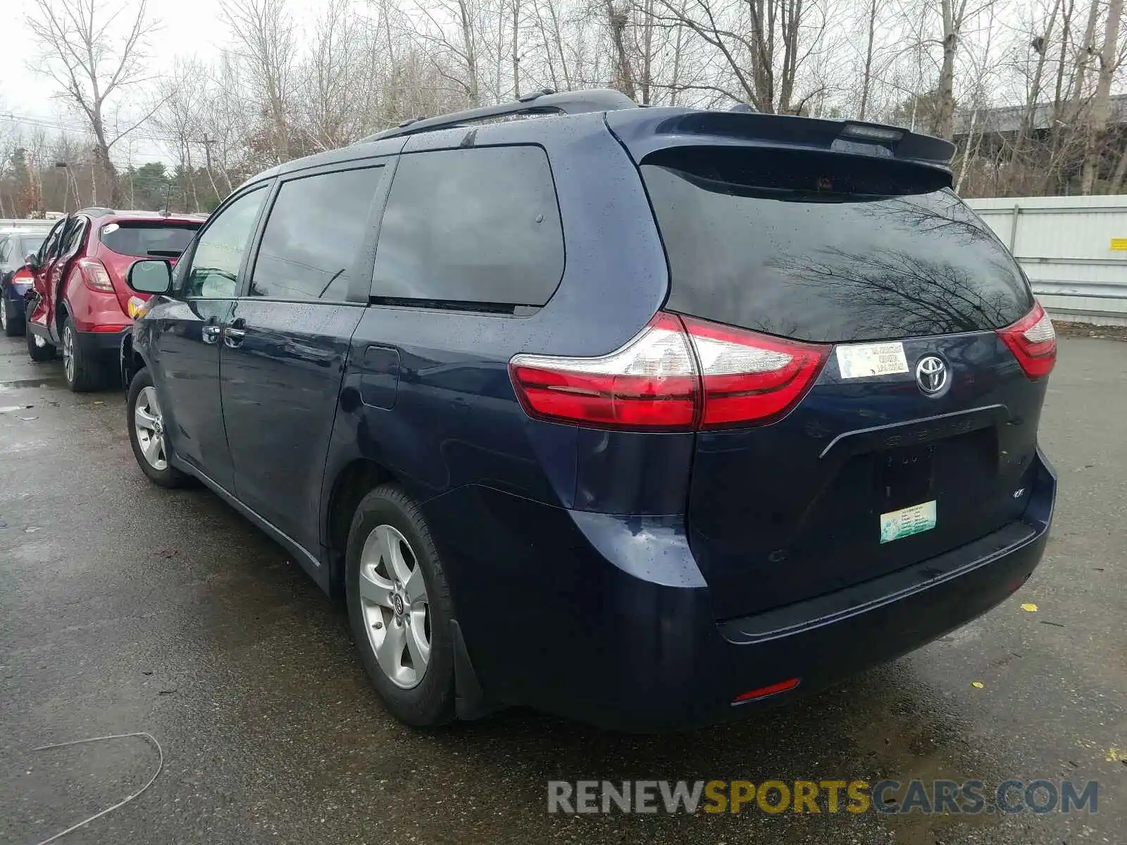 3 Photograph of a damaged car 5TDKZ3DC3KS006413 TOYOTA SIENNA 2019