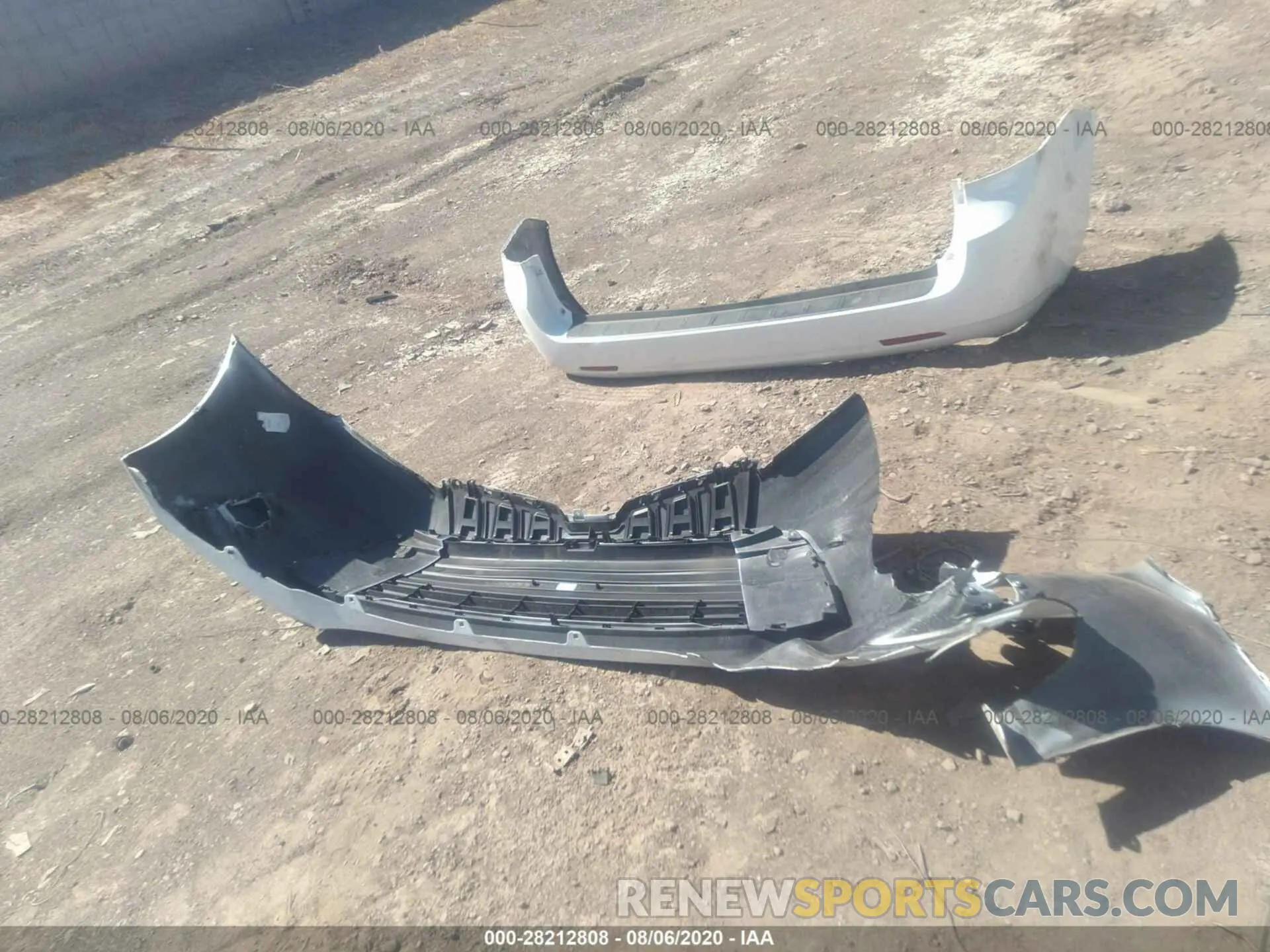 12 Photograph of a damaged car 5TDKZ3DC3KS012504 TOYOTA SIENNA 2019