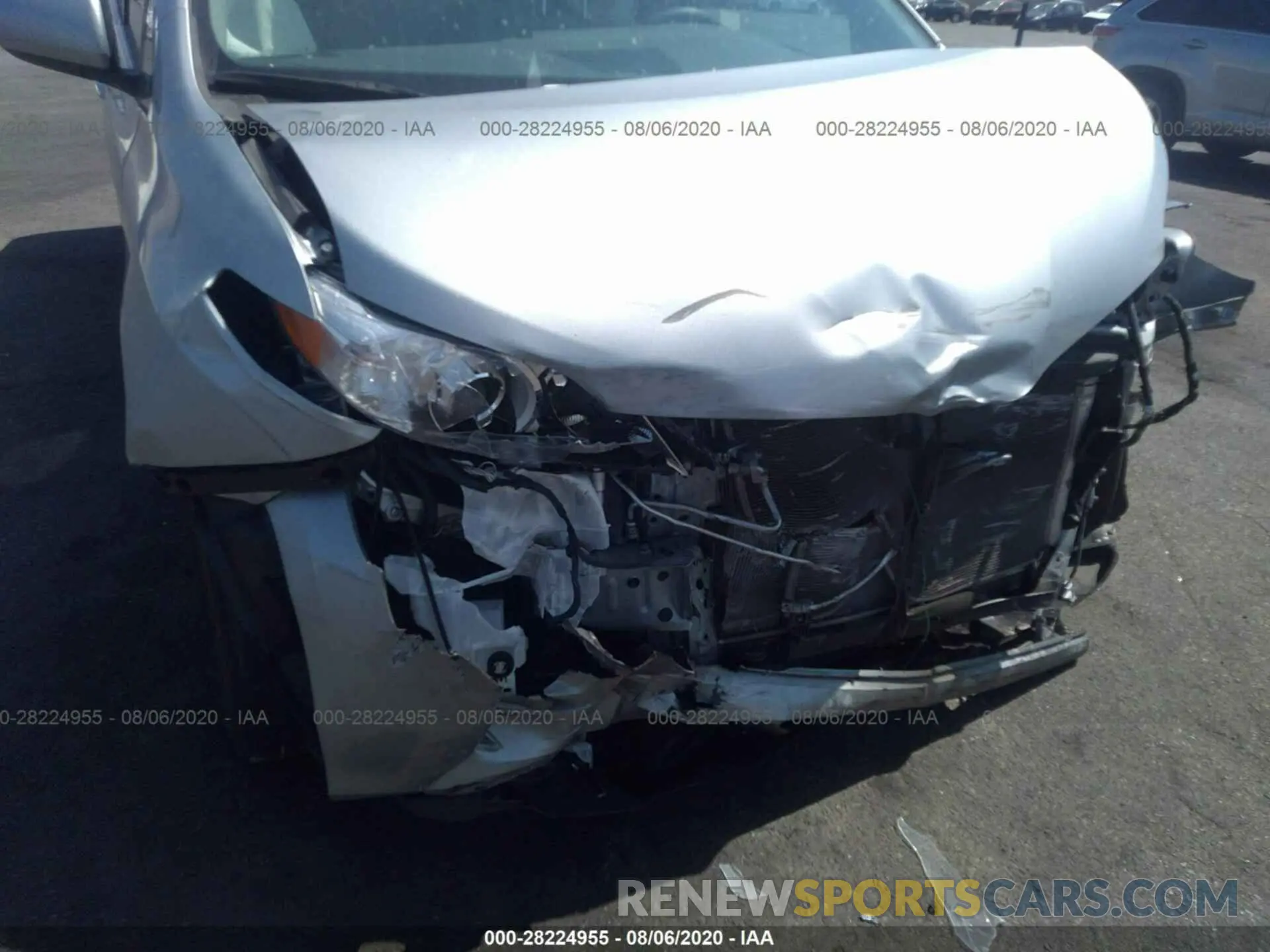 6 Photograph of a damaged car 5TDKZ3DC3KS981381 TOYOTA SIENNA 2019