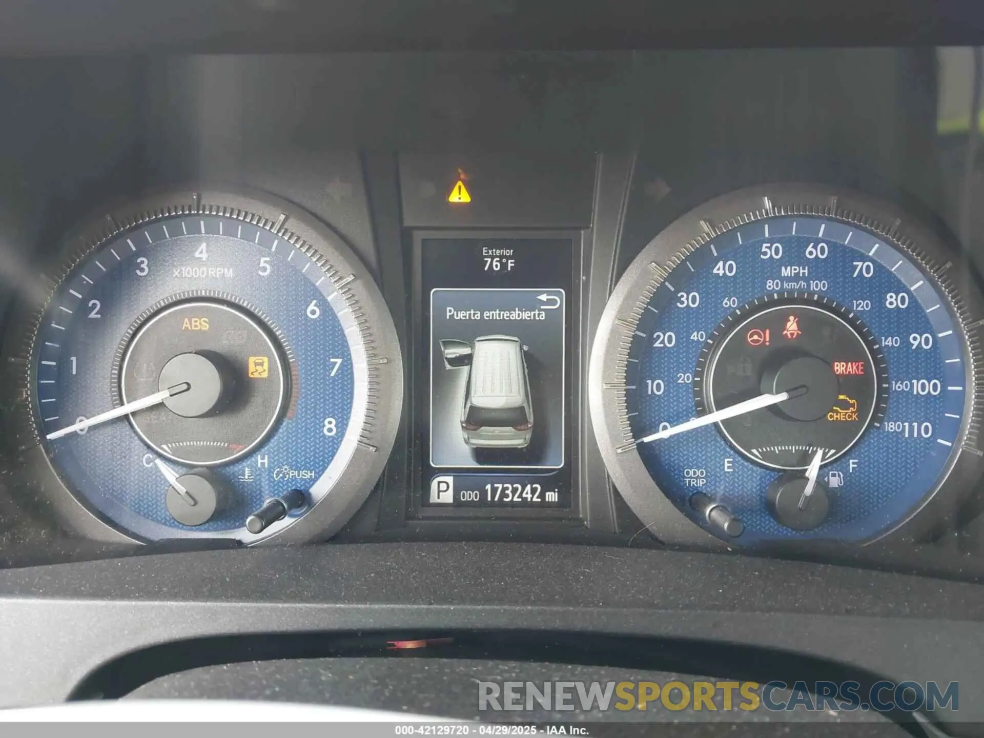 7 Photograph of a damaged car 5TDKZ3DC4KS011331 TOYOTA SIENNA 2019