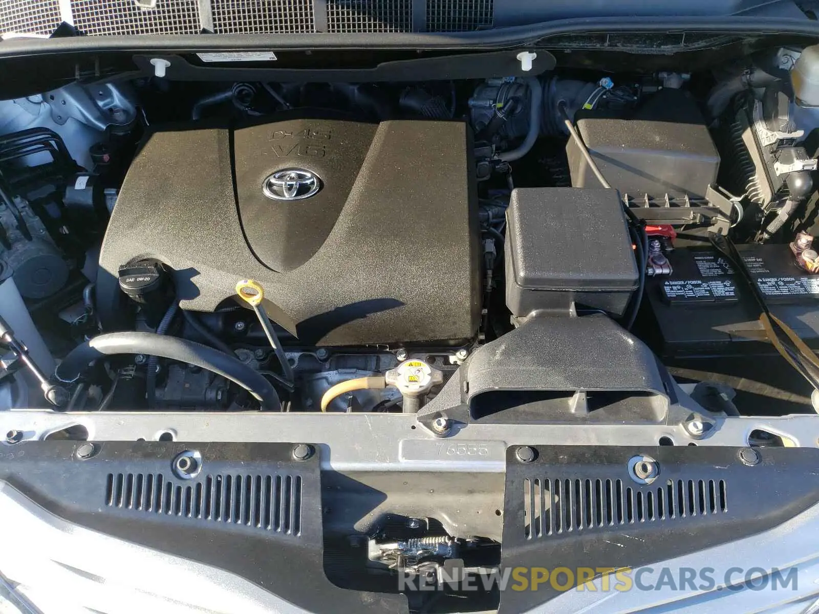 7 Photograph of a damaged car 5TDKZ3DC5HS898589 TOYOTA SIENNA 2019