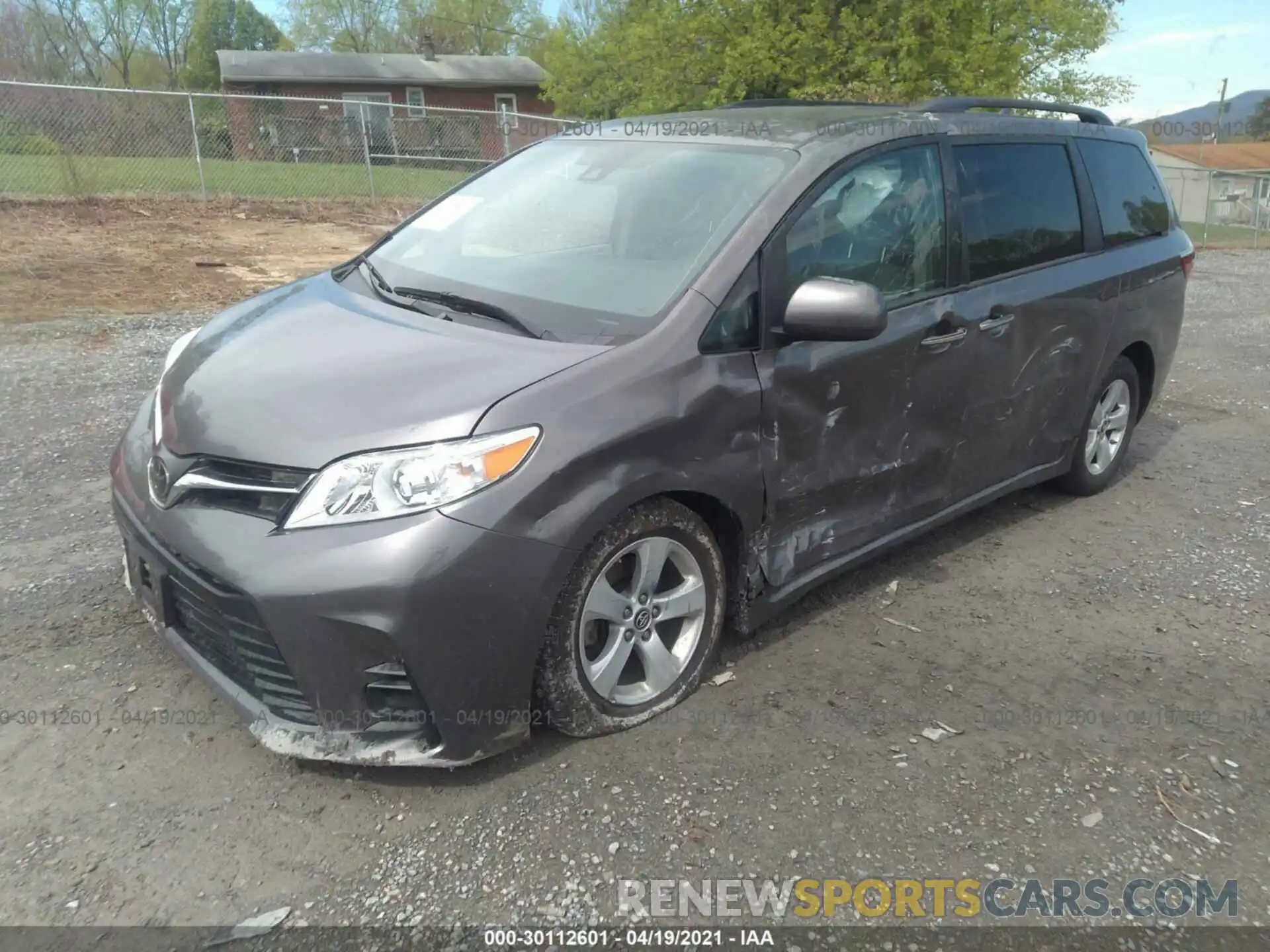 2 Photograph of a damaged car 5TDKZ3DC5KS967661 TOYOTA SIENNA 2019