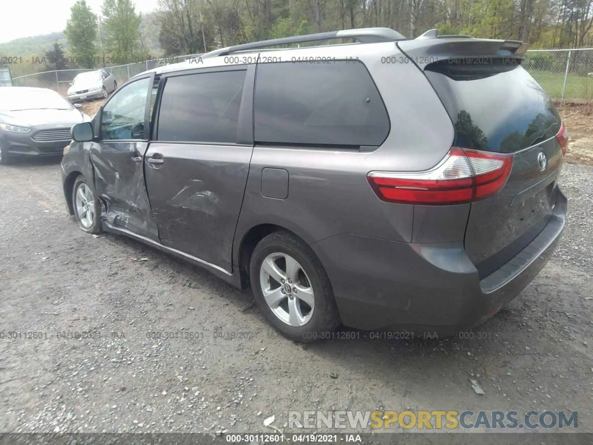 3 Photograph of a damaged car 5TDKZ3DC5KS967661 TOYOTA SIENNA 2019