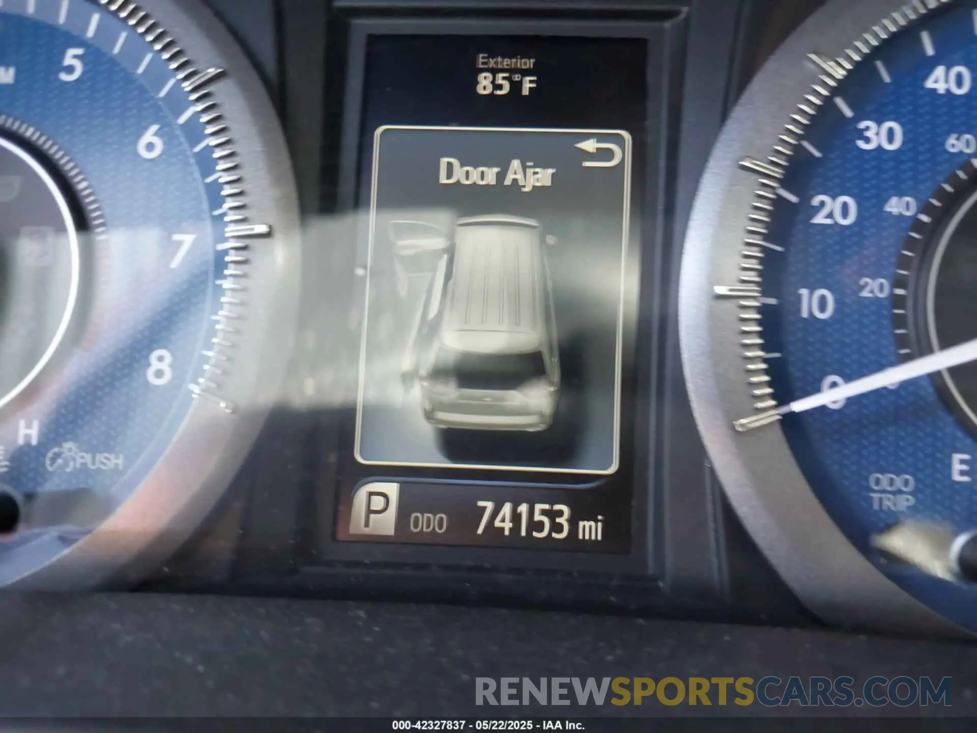 15 Photograph of a damaged car 5TDKZ3DC6KS966678 TOYOTA SIENNA 2019