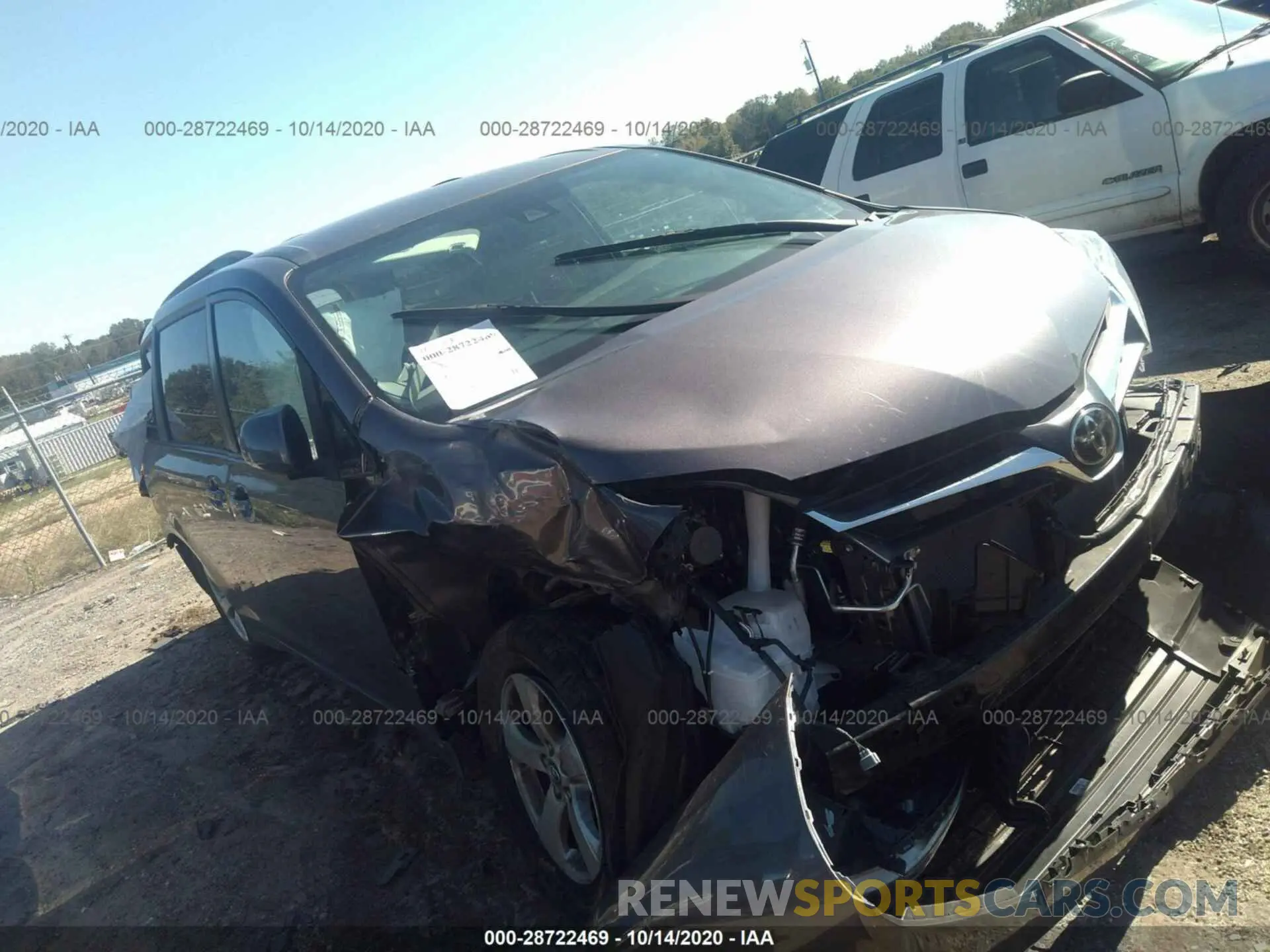 1 Photograph of a damaged car 5TDKZ3DC7KS999088 TOYOTA SIENNA 2019