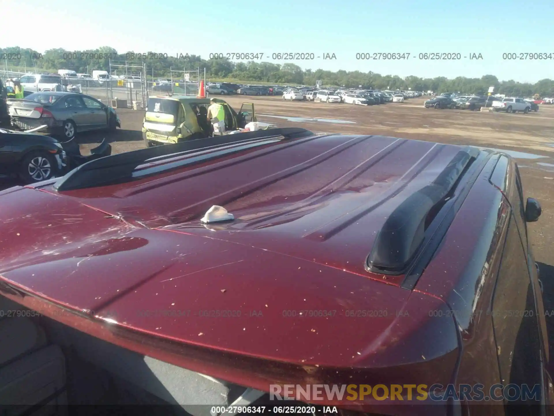 6 Photograph of a damaged car 5TDKZ3DC8KS994739 TOYOTA SIENNA 2019