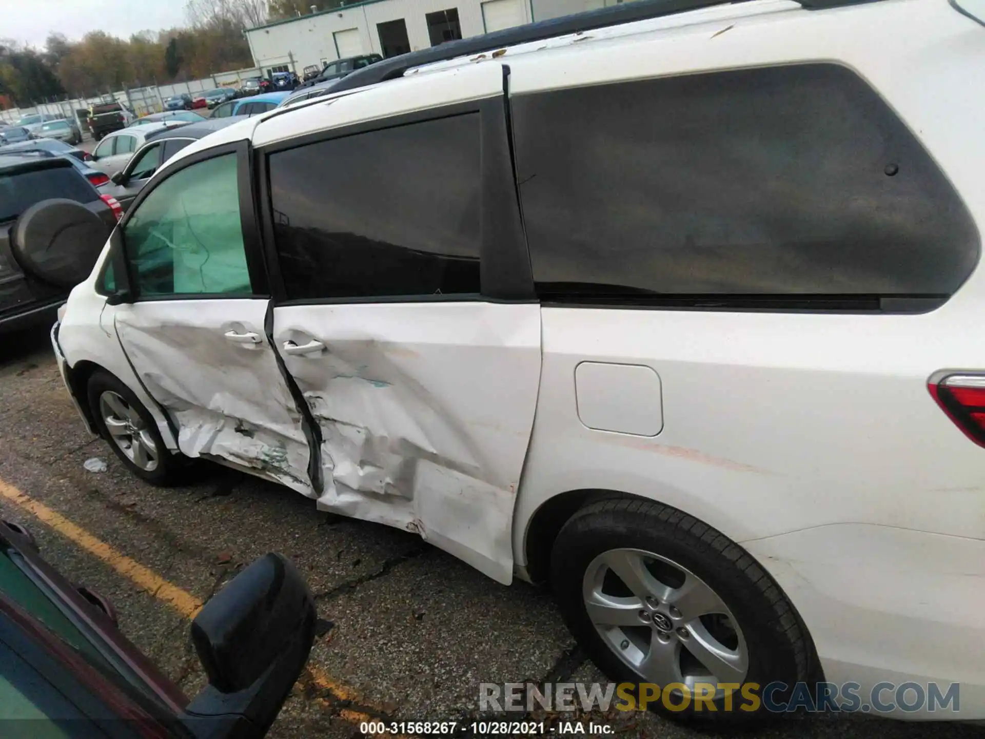 6 Photograph of a damaged car 5TDKZ3DC9KS011034 TOYOTA SIENNA 2019