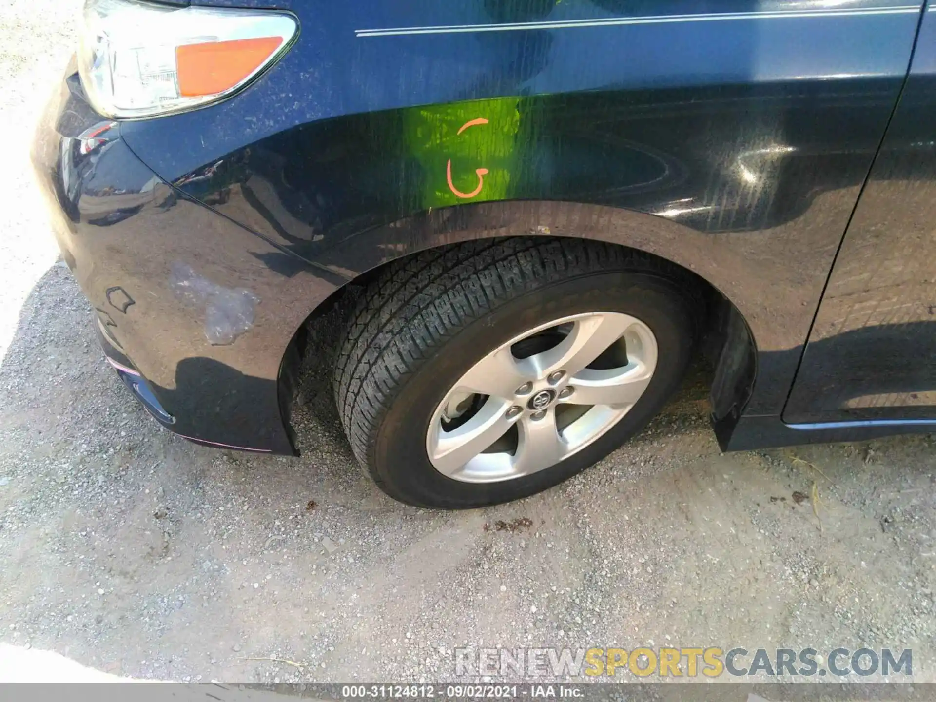 12 Photograph of a damaged car 5TDKZ3DC9KS014371 TOYOTA SIENNA 2019