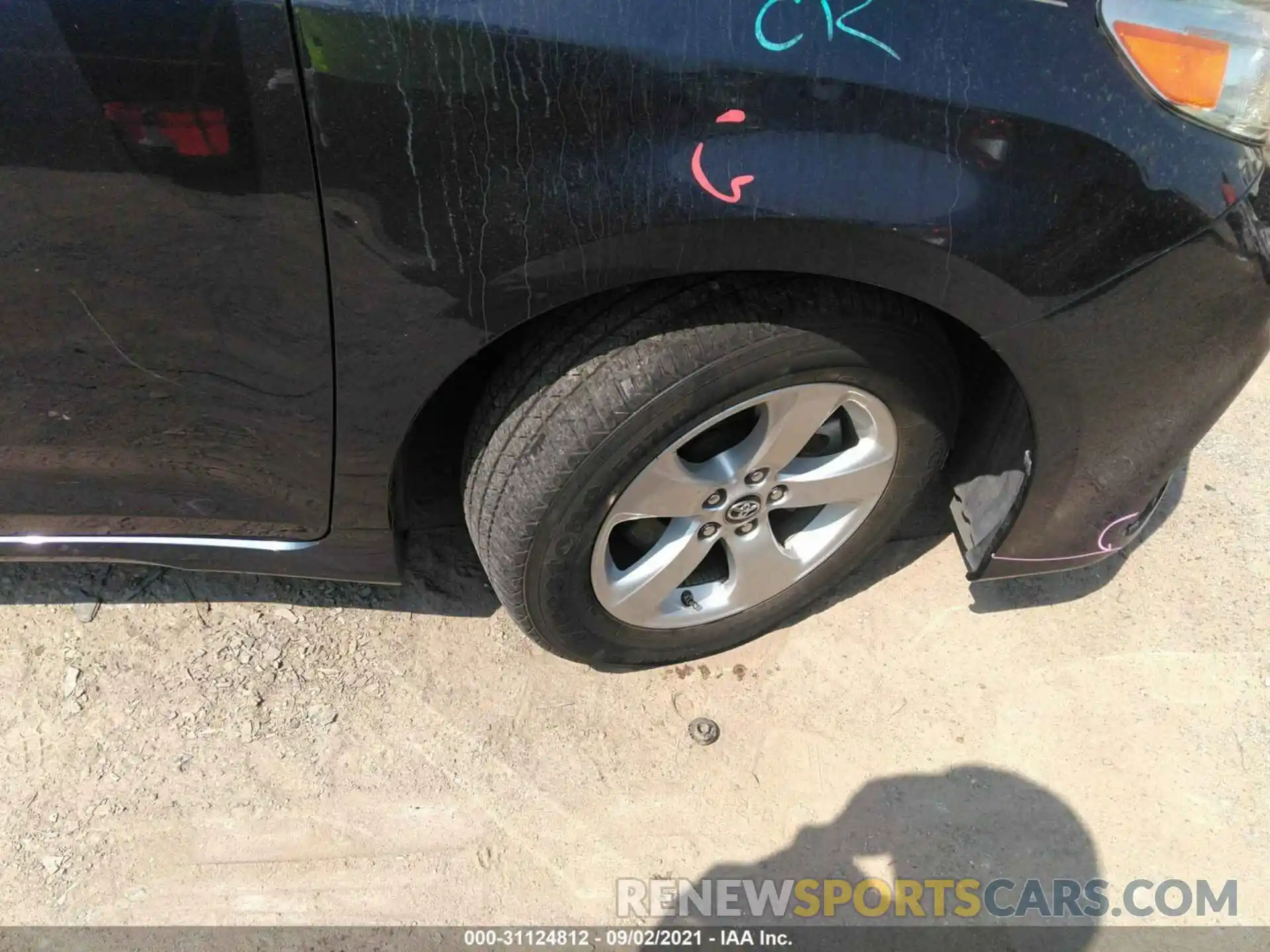 14 Photograph of a damaged car 5TDKZ3DC9KS014371 TOYOTA SIENNA 2019