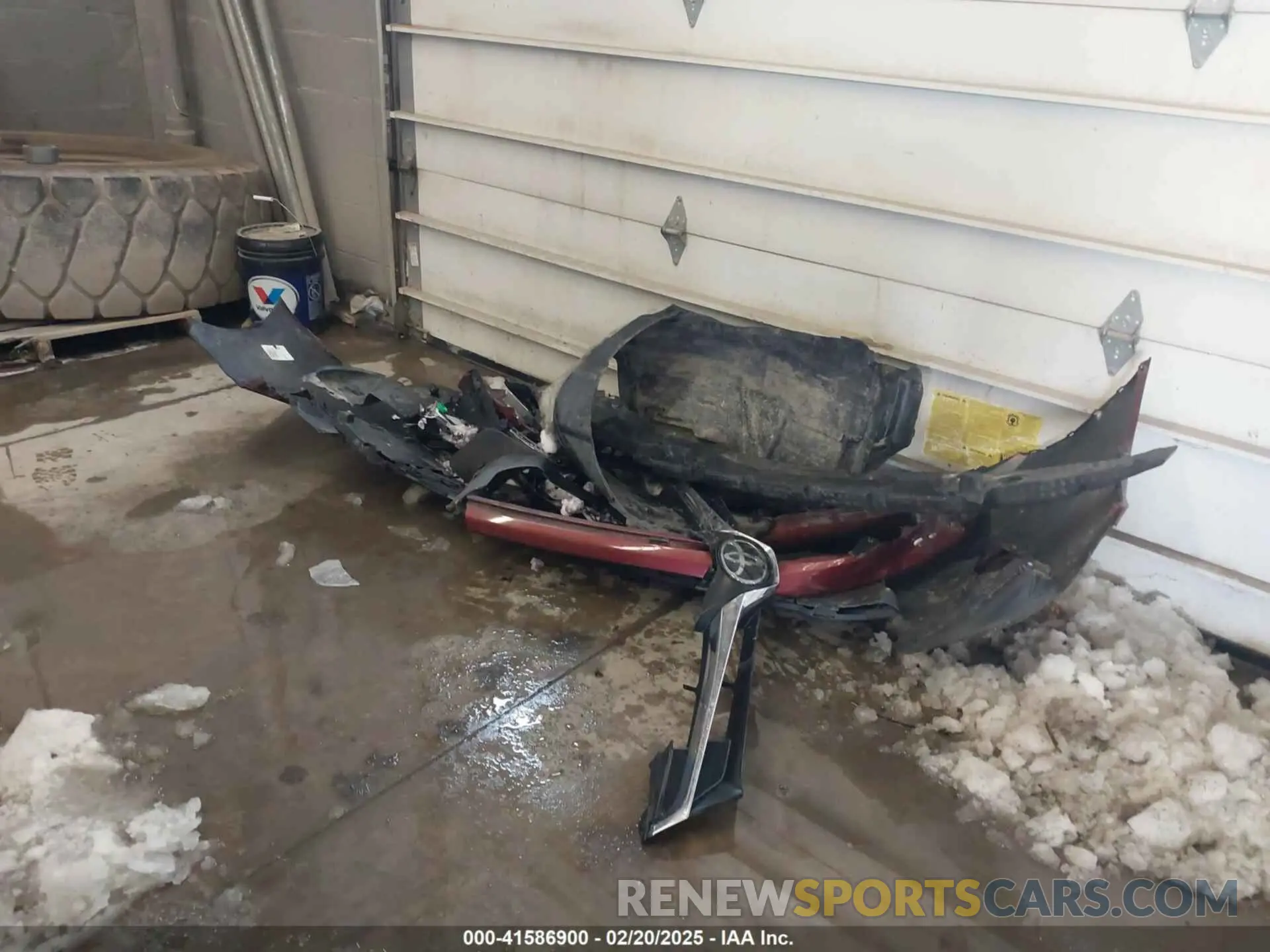 12 Photograph of a damaged car 5TDKZ3DC9KS015195 TOYOTA SIENNA 2019