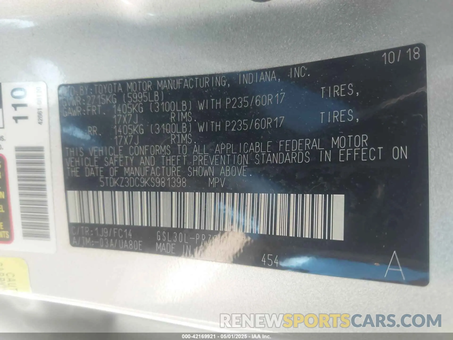 9 Photograph of a damaged car 5TDKZ3DC9KS981398 TOYOTA SIENNA 2019