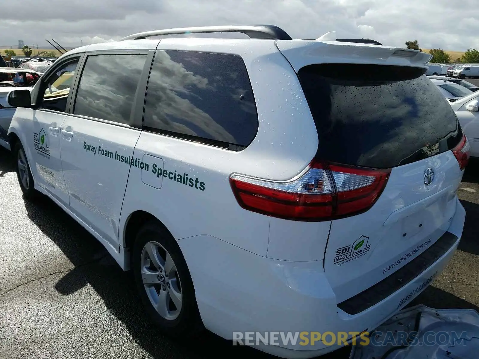 3 Photograph of a damaged car 5TDKZ3DC9KS997911 TOYOTA SIENNA 2019