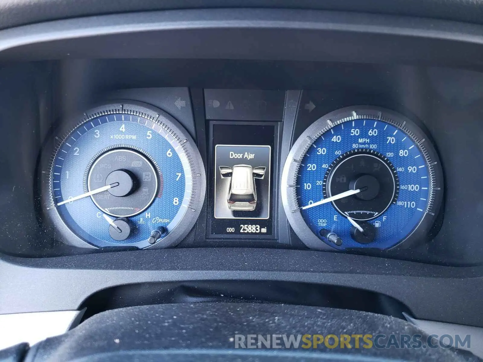 8 Photograph of a damaged car 5TDKZ3DCXKS970278 TOYOTA SIENNA 2019