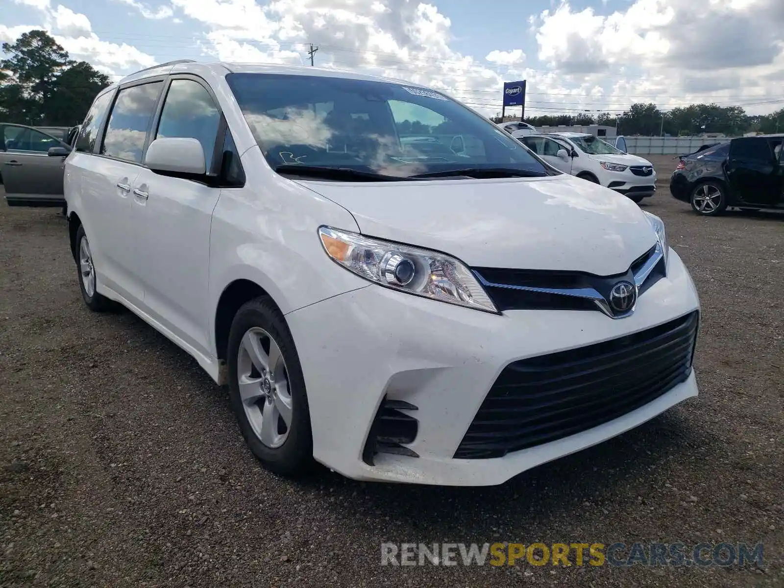 1 Photograph of a damaged car 5TDKZ3DCXKS999750 TOYOTA SIENNA 2019