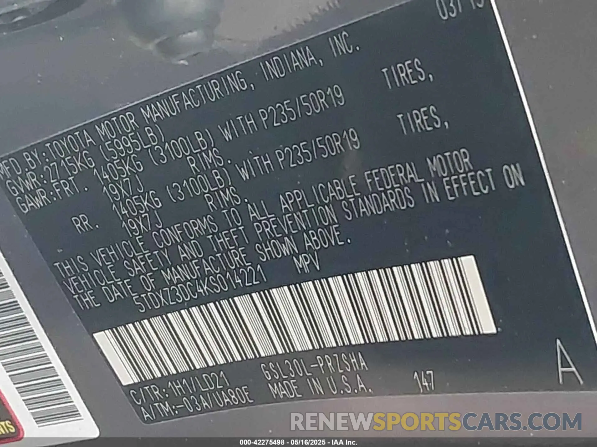 9 Photograph of a damaged car 5TDXZ3DC4KS014221 TOYOTA SIENNA 2019