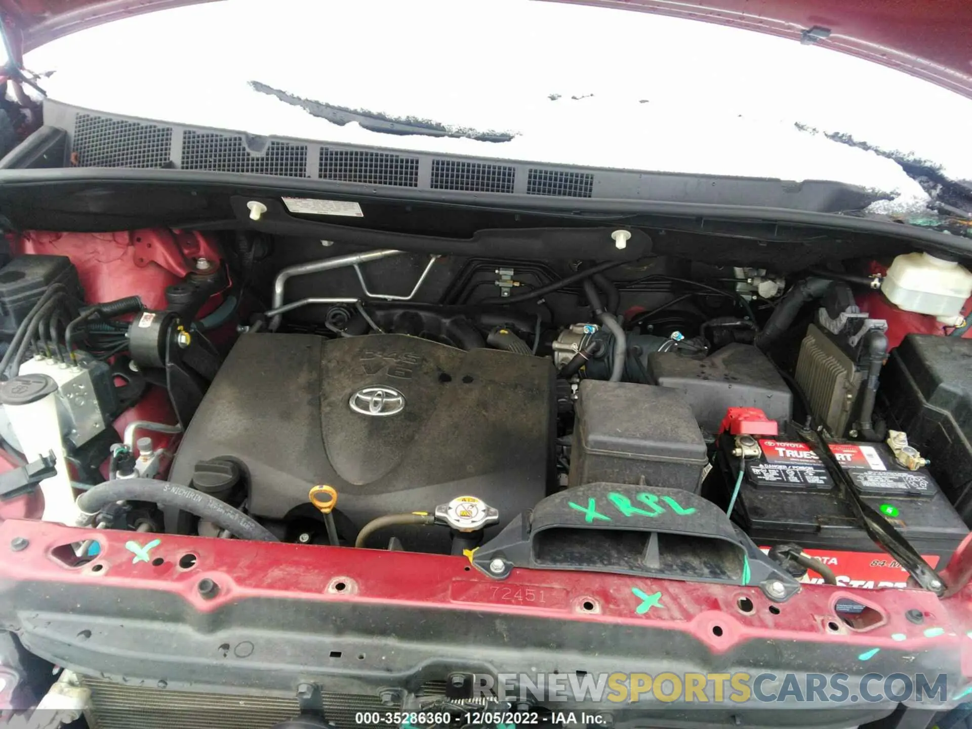 10 Photograph of a damaged car 5TDXZ3DC7KS984595 TOYOTA SIENNA 2019