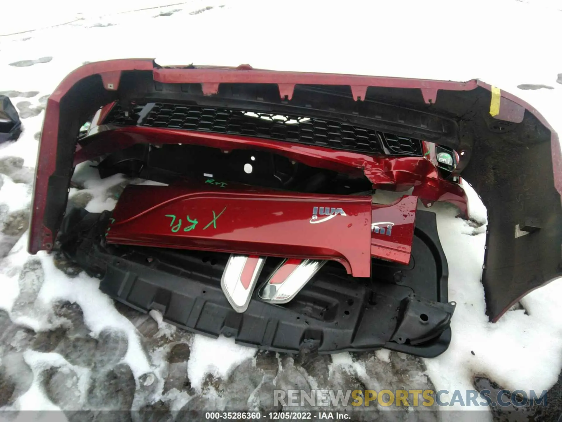 12 Photograph of a damaged car 5TDXZ3DC7KS984595 TOYOTA SIENNA 2019