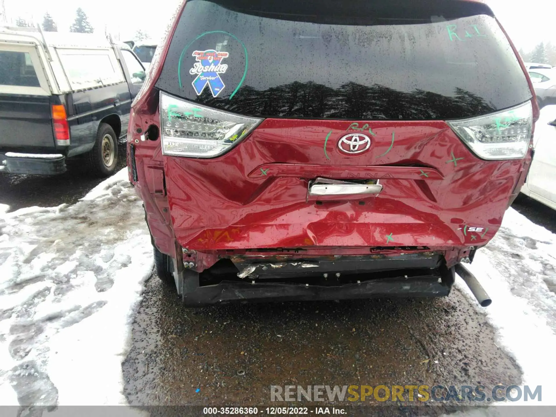 6 Photograph of a damaged car 5TDXZ3DC7KS984595 TOYOTA SIENNA 2019