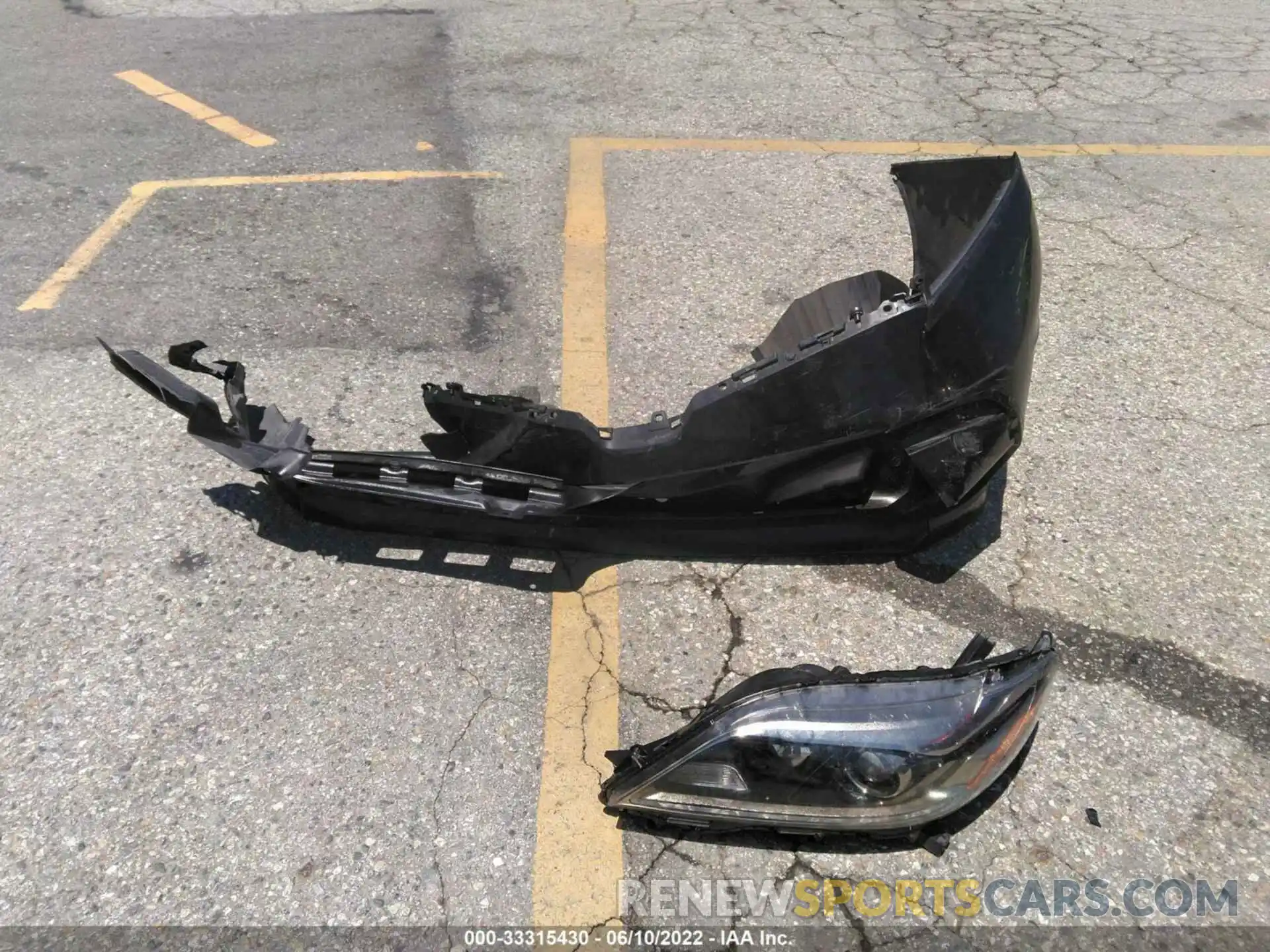 12 Photograph of a damaged car 5TDXZ3DC8KS976487 TOYOTA SIENNA 2019