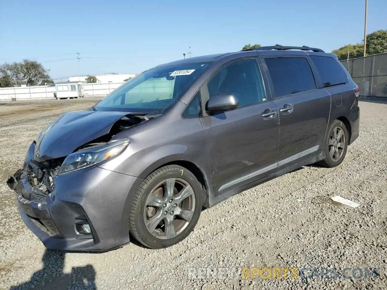 1 Photograph of a damaged car 5TDXZ3DC8KS993211 TOYOTA SIENNA 2019