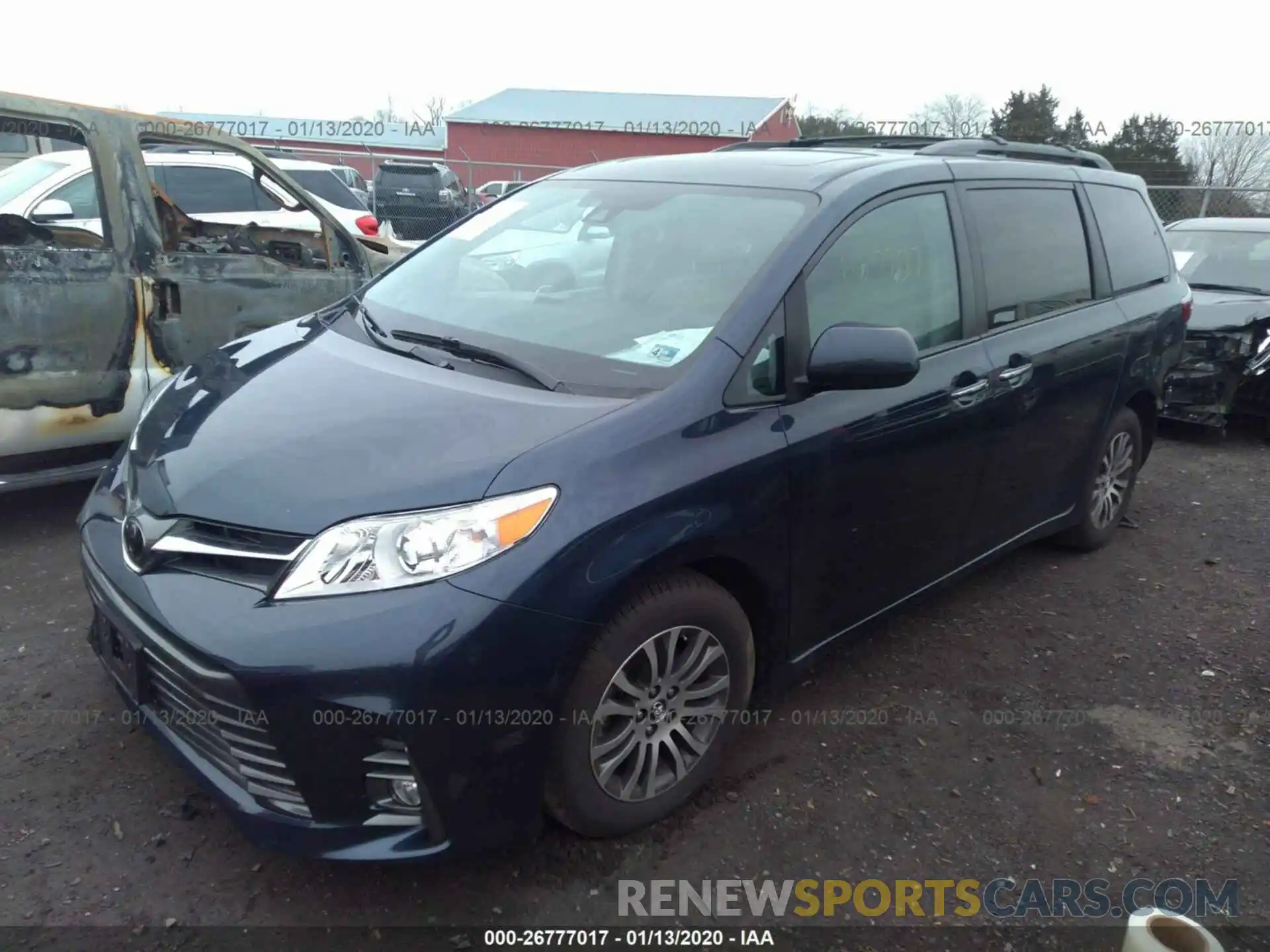 2 Photograph of a damaged car 5TDYZ3DC0KS017847 TOYOTA SIENNA 2019