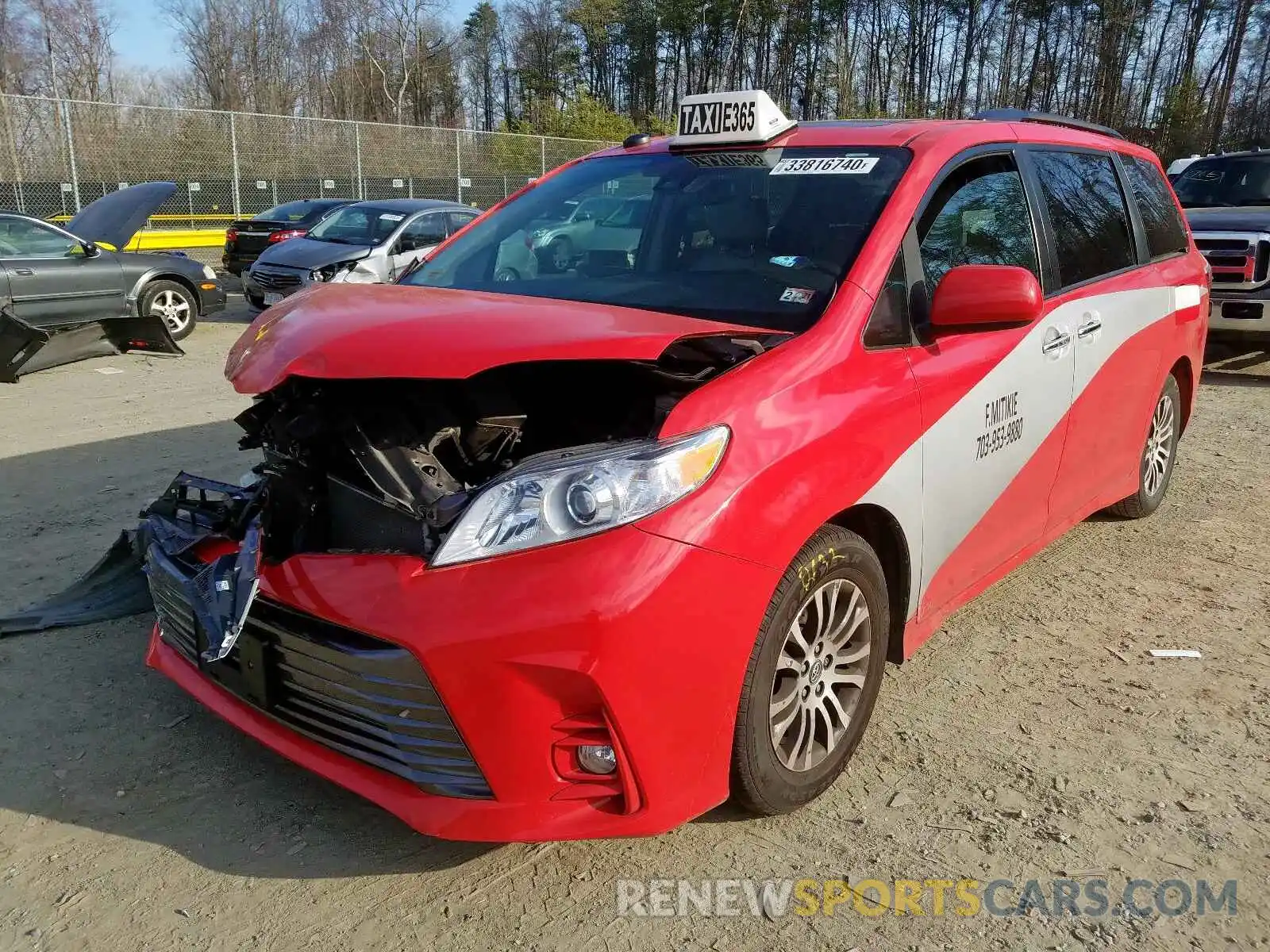 2 Photograph of a damaged car 5TDYZ3DC0KS994244 TOYOTA SIENNA 2019